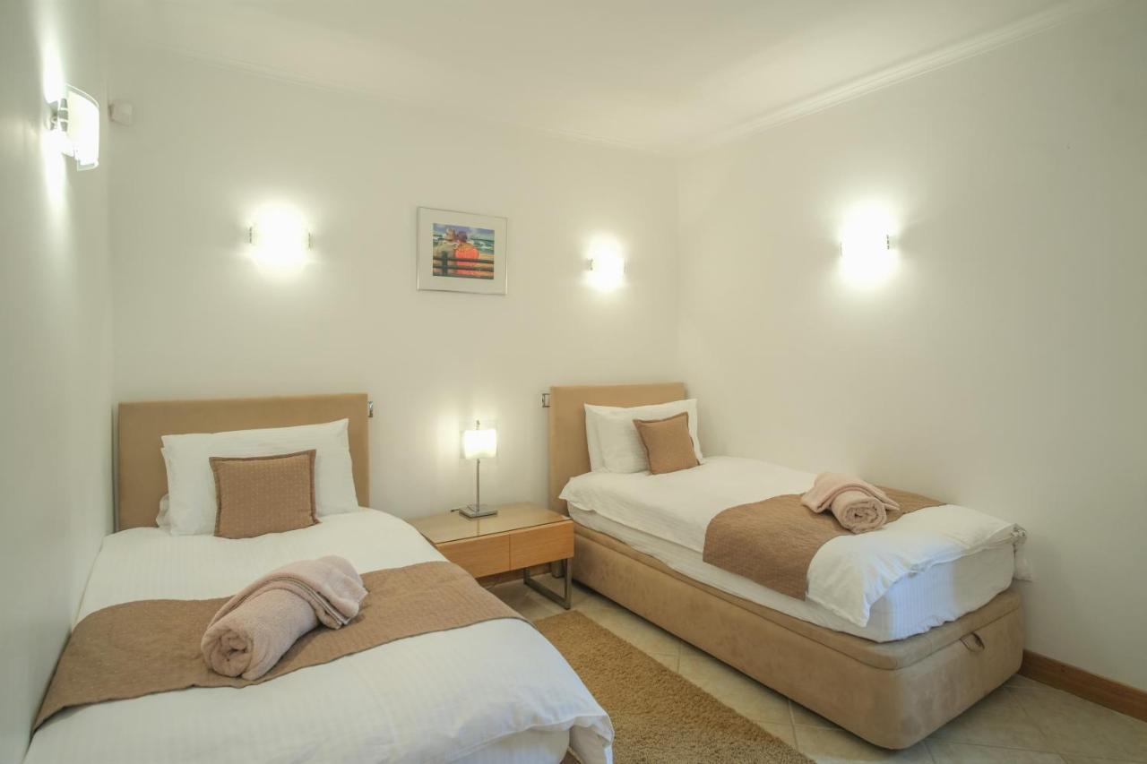 Casa Monte Cristo Apartments - Lemon Lagos Exteriör bild
